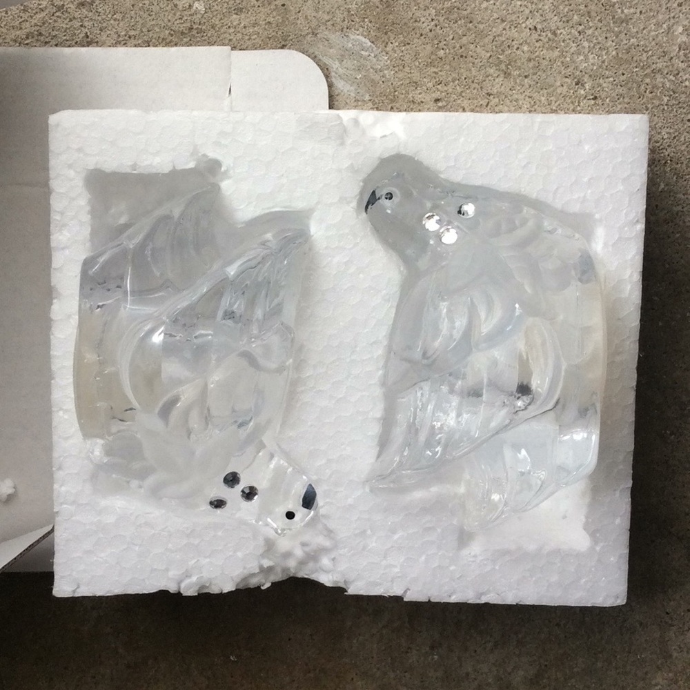 Lenox Salt & Pepper Christmas Crystal Dove Set
